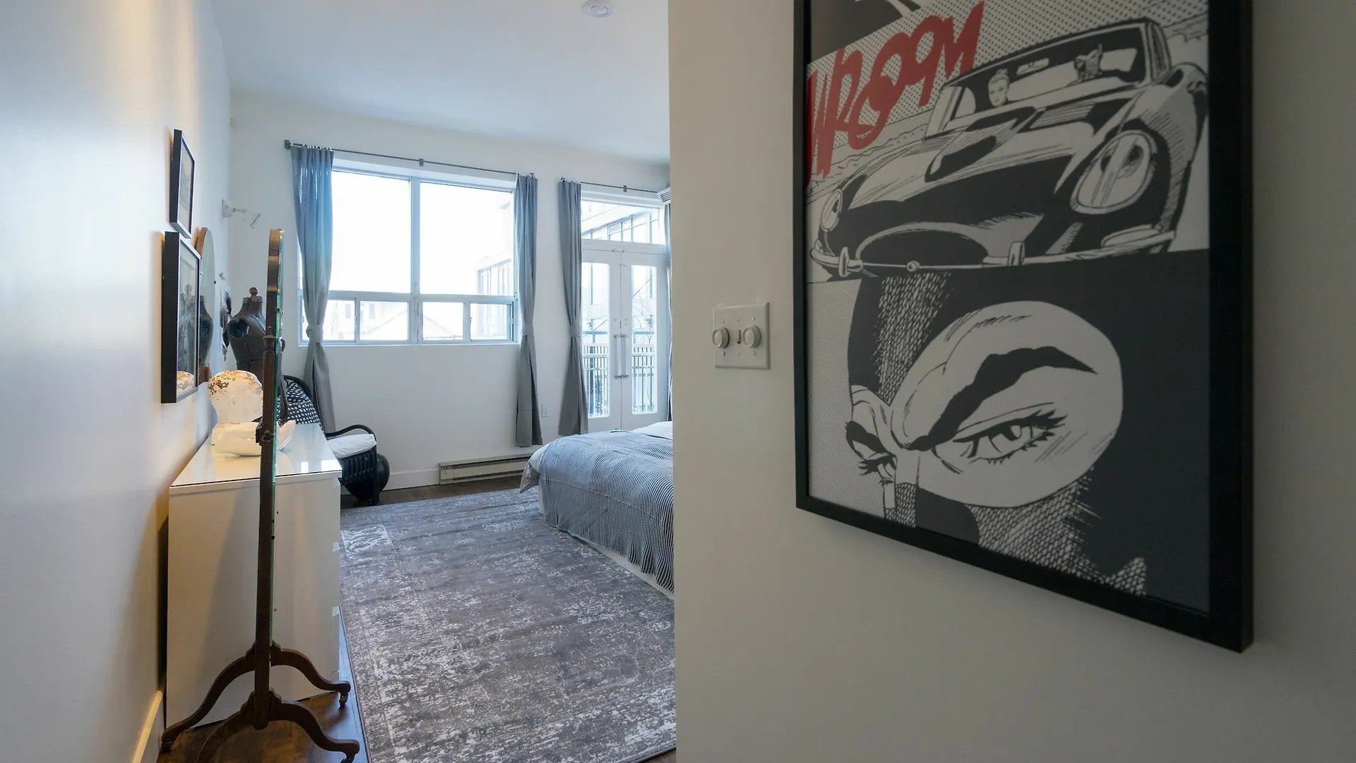 Applewood Suites - 2 Story Ossington Loft Canada