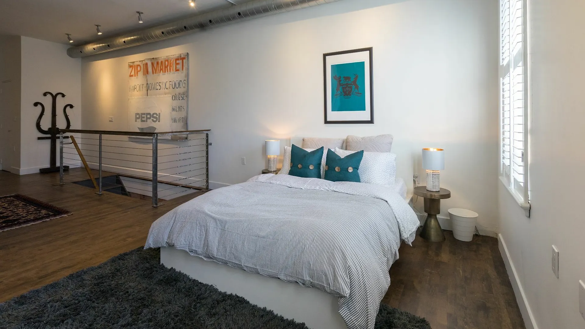 Applewood Suites - 2 Story Ossington Loft 0*, Toronto Canada