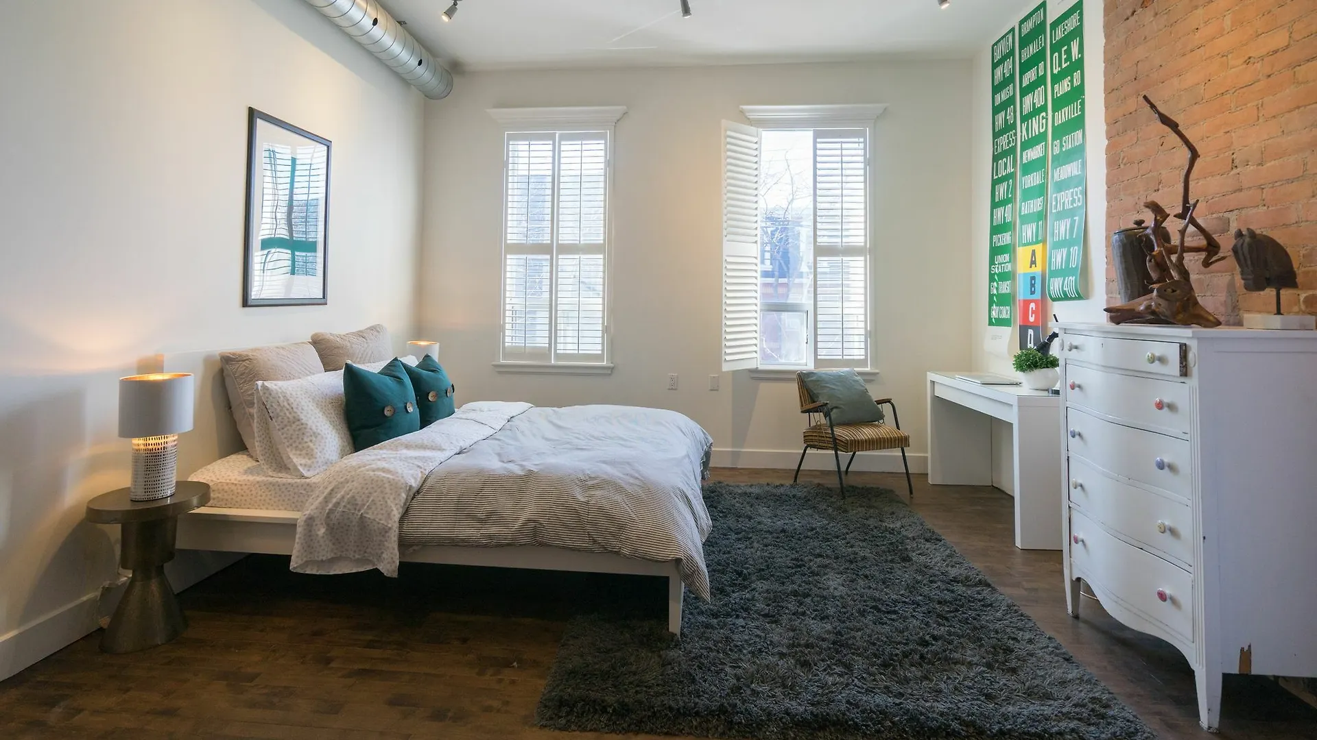Applewood Suites - 2 Story Ossington Loft Apartment